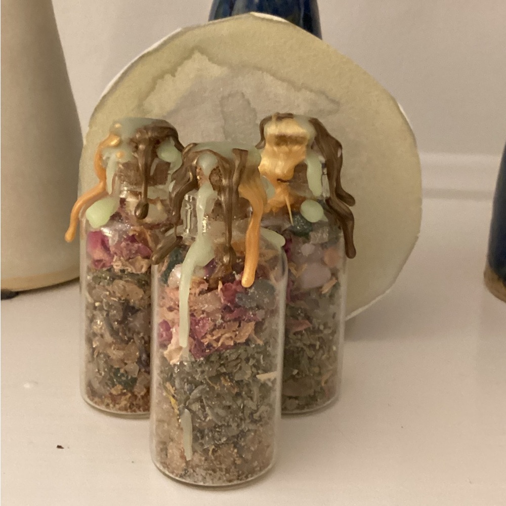 Luck 🍀 intention jar for success, abundance and good fortune with roses 🌹 salt - Picture 3 of 16